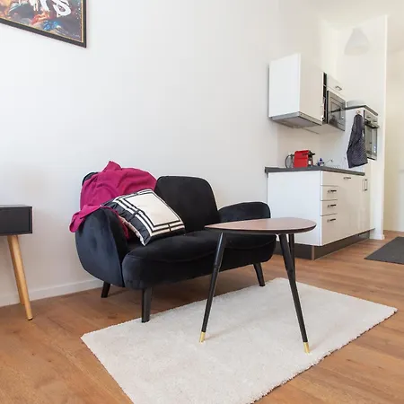 Fullhouse - Halle - M14 Apartments - Marketplace - Wonderful View Room photo